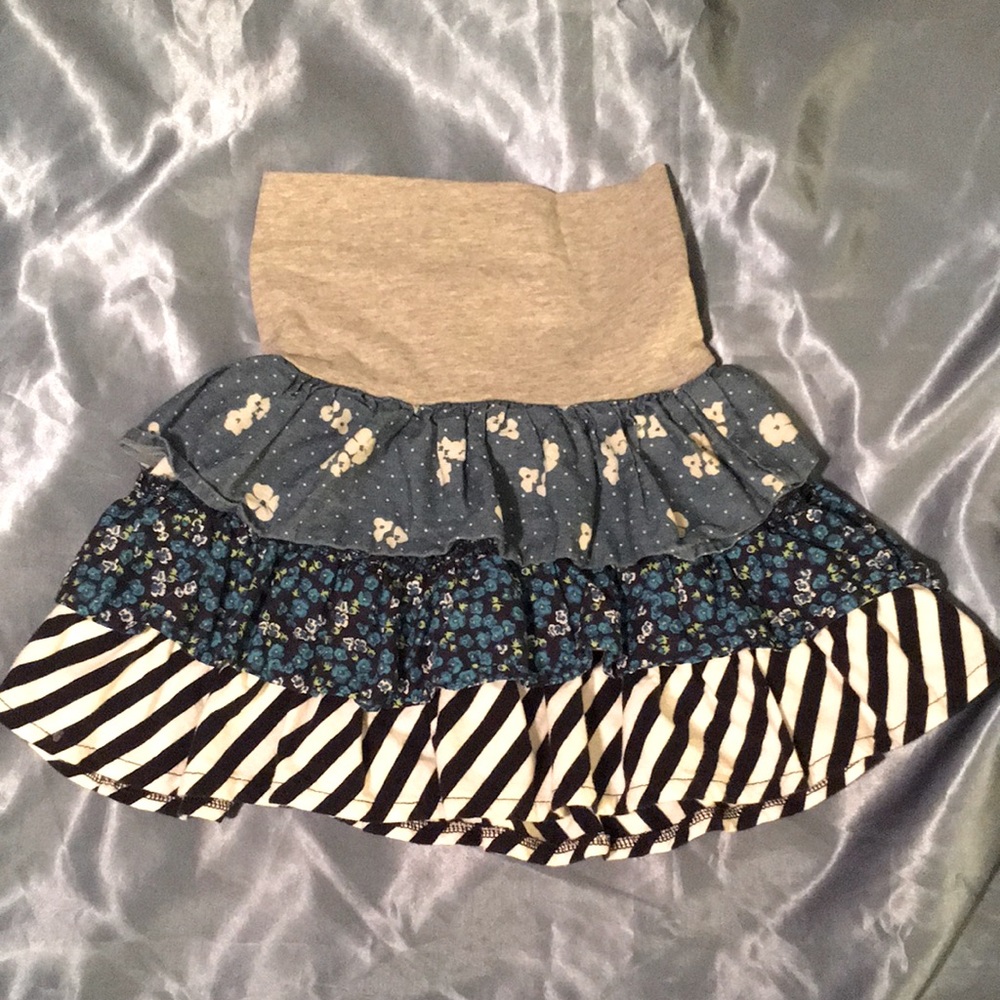 1/$5... 1989 Place Tiered Ruffled Girls Skirt Size Small 5/6 in blues and greys